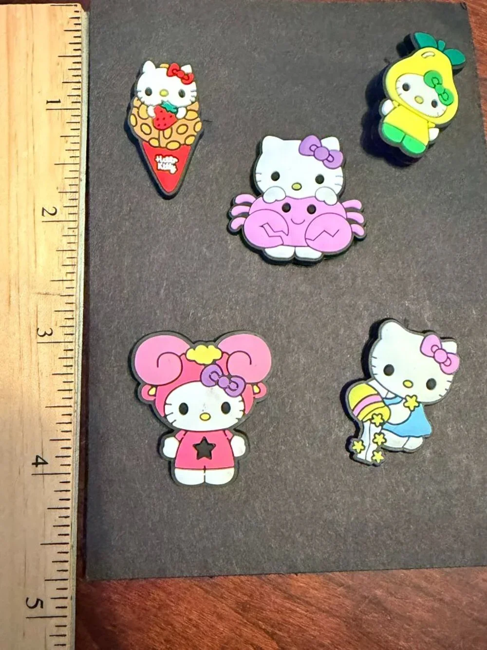 HELLO KITTY (5 pc) Shoe Charms for Crocs (BRAND-NEW & SO CUTE!)